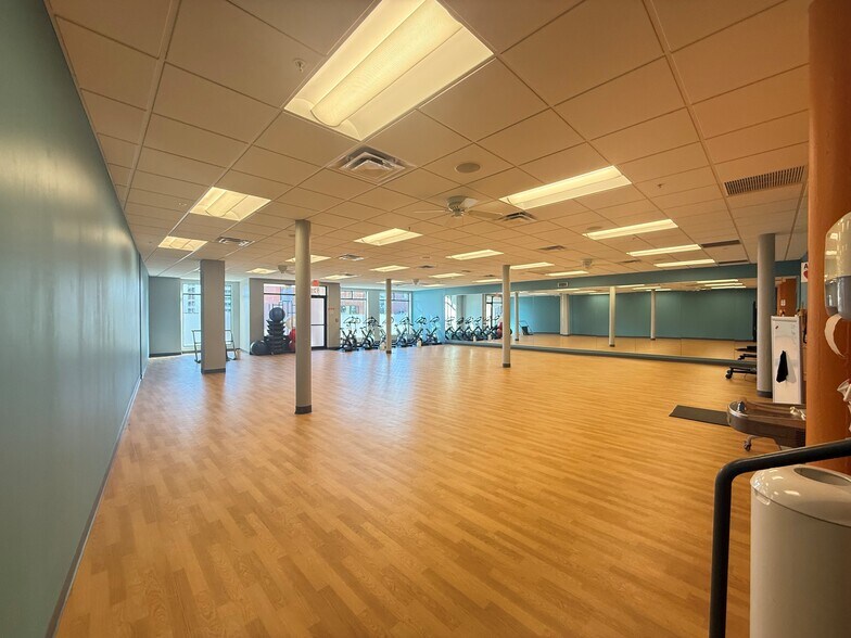 554-562 Congress St, Portland, ME for lease - Building Photo - Image 2 of 5