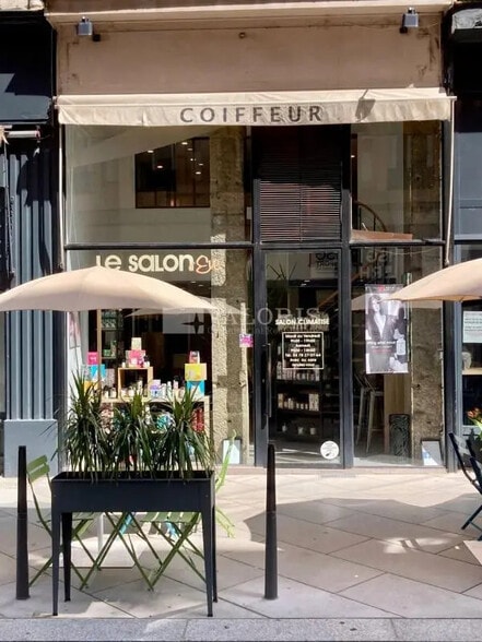 Retail in Lyon for lease - Building Photo - Image 2 of 3