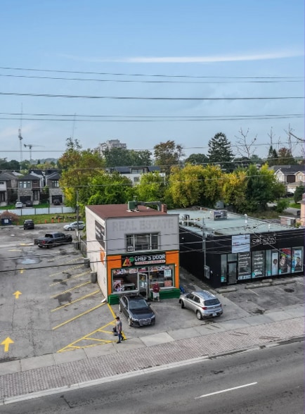 723 Lakeshore Rd E, Mississauga, ON à vendre - Photo du bâtiment - Image 3 de 3