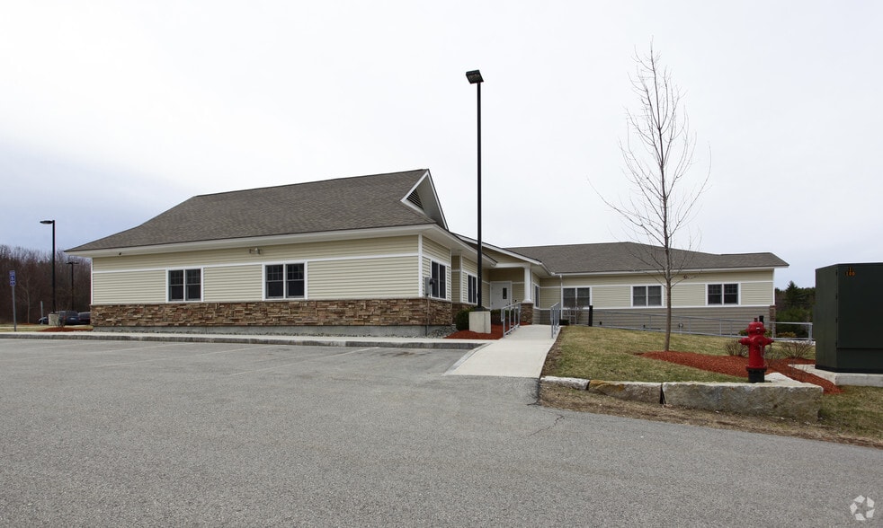 245 Rochester Hill Rd, Rochester, NH for sale - Building Photo - Image 2 of 10