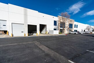 Plus de détails pour 28875 Industry Dr, Valencia, CA - Industriel à louer