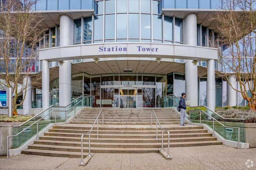 13401 108th Ave, Surrey, BC à louer - Photo du bâtiment - Image 2 de 5