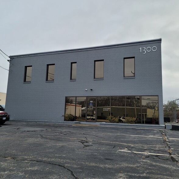 1300 Jefferson Blvd, Warwick, RI for lease - Building Photo - Image 1 of 11
