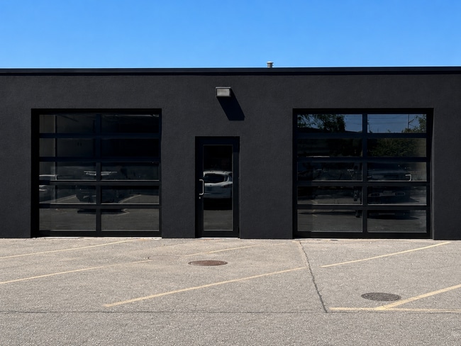 Plus de détails pour 32 Allen Blvd, Farmingdale, NY - Industriel à louer