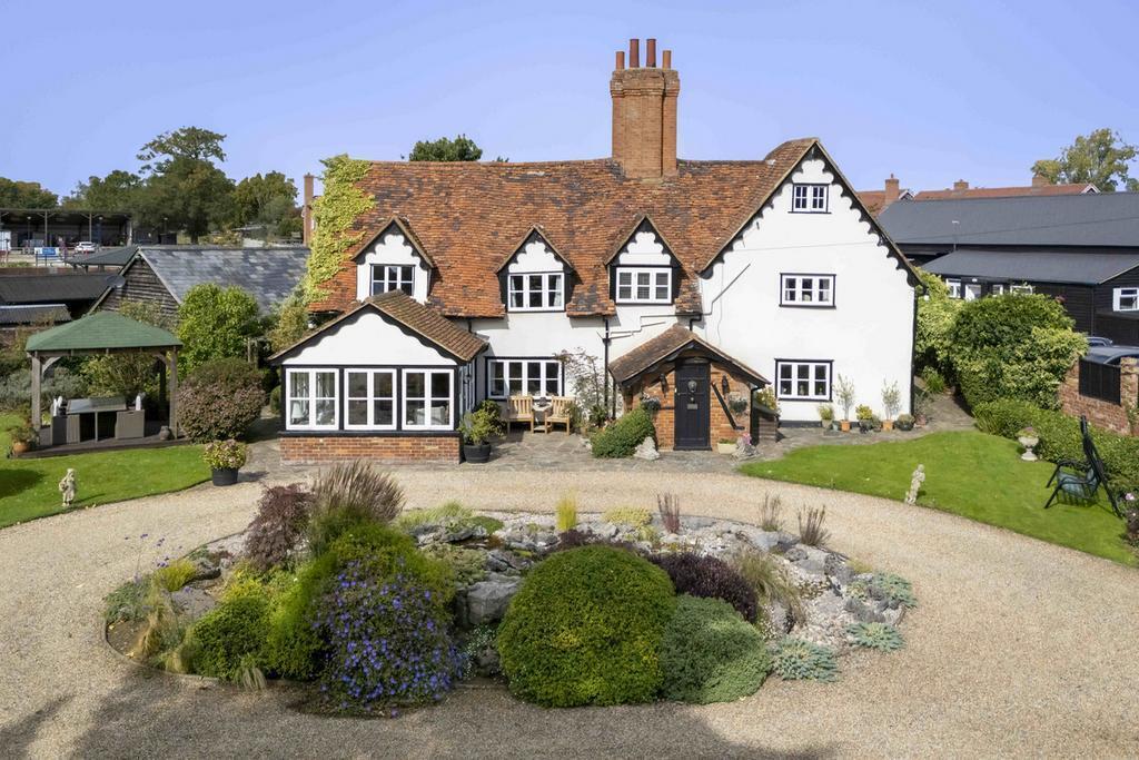 Pottersheath Rd, Welwyn for sale Primary Photo- Image 1 of 38