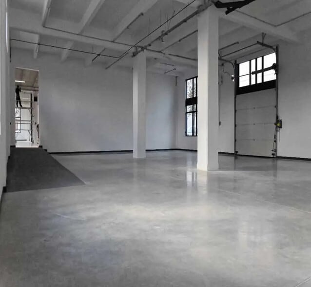 Office in Ivry-sur-Seine for lease - Building Photo - Image 3 of 23