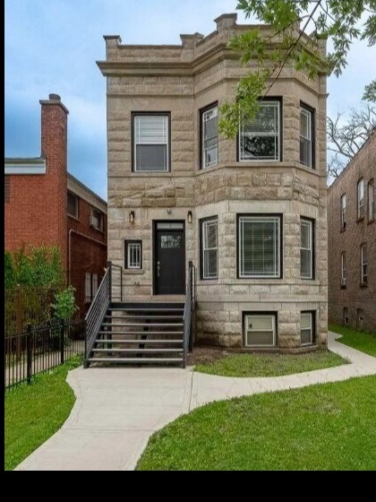 35 N Mayfield Ave, Chicago, IL à vendre Photo du bâtiment- Image 1 de 26