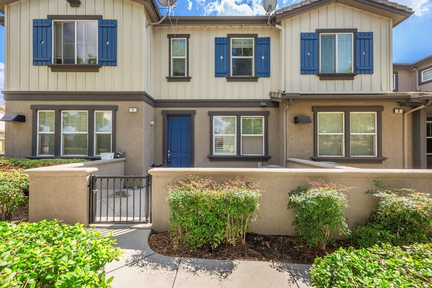 26279 Iris Ave, Moreno Valley, CA à vendre - Photo principale - Image 1 de 1