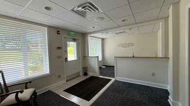 825 Park St, Christiansburg, VA for lease Interior Photo- Image 2 of 6