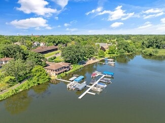 Plus de détails pour 406 9th St NE, Waseca, MN - Commerce de détail à vendre