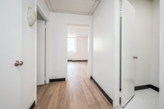 499 N Broadway, White Plains, NY for lease Interior Photo- Image 2 of 11