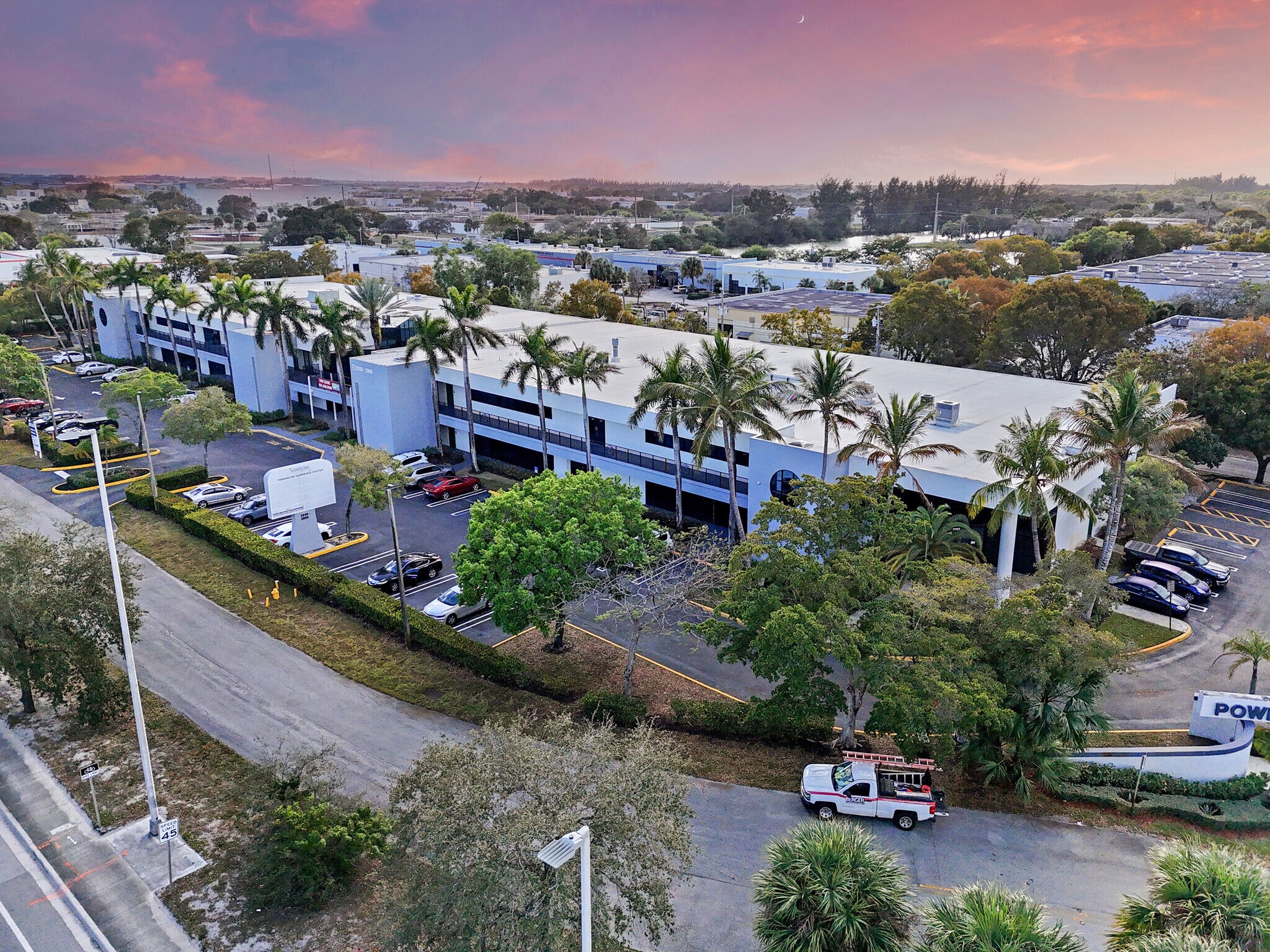 2939-2999 N Powerline Rd, Pompano Beach, FL à louer Photo principale- Image 1 de 10