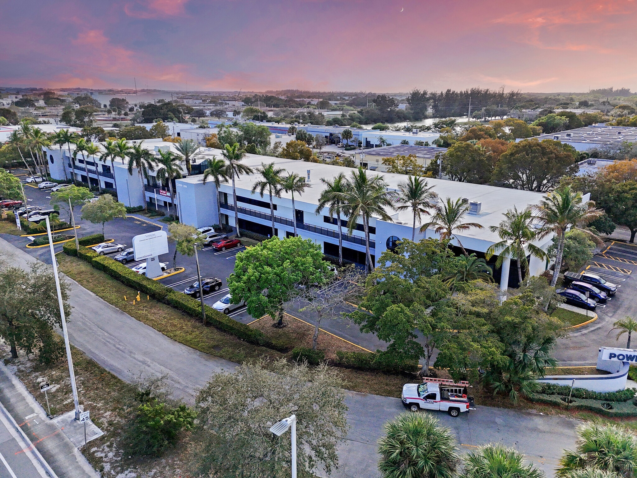 2939-2999 N Powerline Rd, Pompano Beach, FL for lease Primary Photo- Image 1 of 10