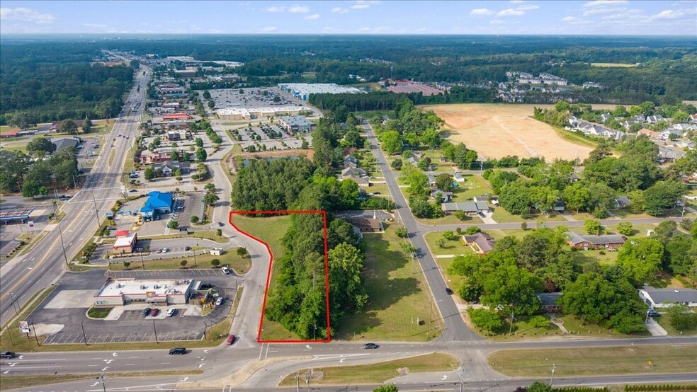 135 Stacy Weaver Dr, Fayetteville, NC for sale - Aerial - Image 3 of 12