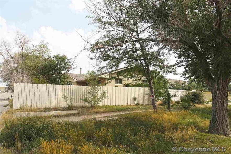 4615 N College Dr, Cheyenne, WY for sale - Building Photo - Image 3 of 9