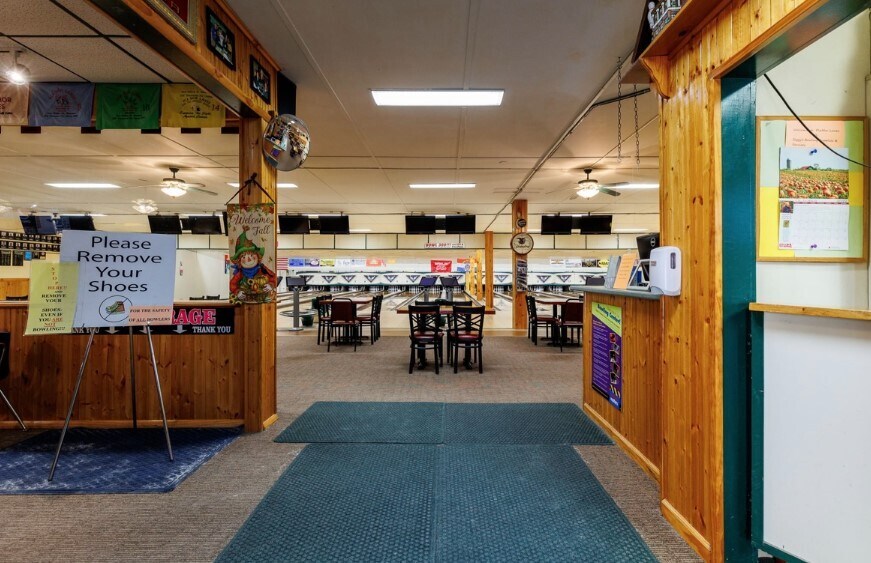 577 State St, Watertown, NY à vendre - Photo intérieure - Image 2 de 19