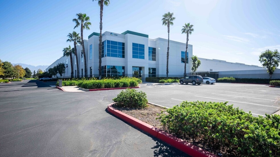 1898 Marigold Ave, Redlands, CA for lease - Building Photo - Image 1 of 7