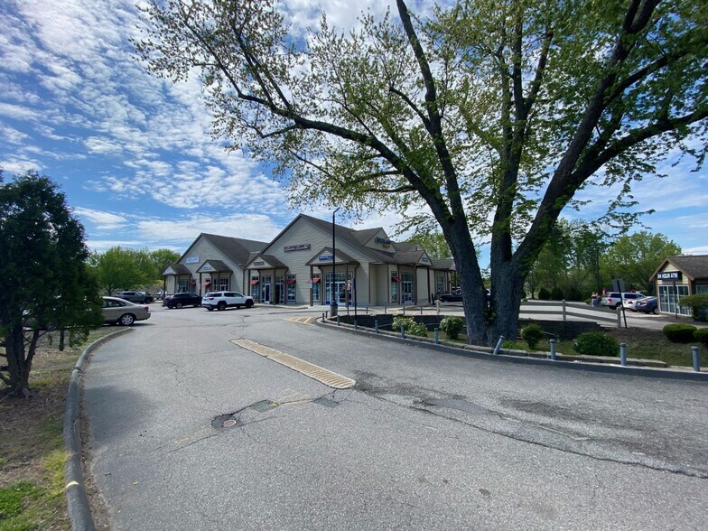 460-490 King St, Franklin, MA à louer - Photo du bâtiment - Image 3 de 8