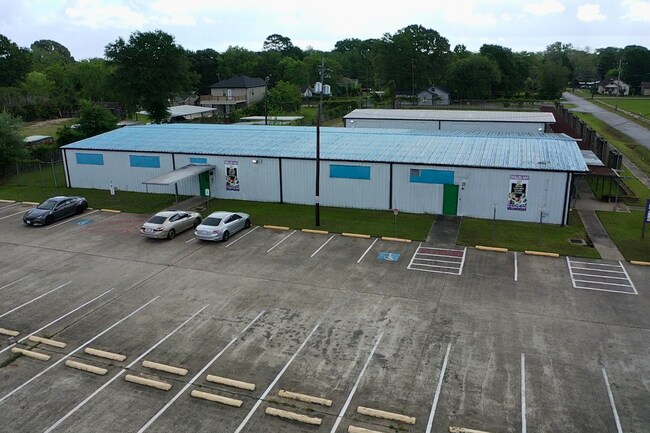 Plus de détails pour 1800 Pope St, Beaumont, TX - Commerce de détail à louer