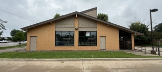 Plus de détails pour 2929 E University Ave, Des Moines, IA - Commerce de détail à louer