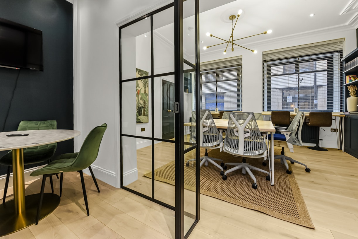 70-71 Wells St, Londres à louer Photo intérieure- Image 1 de 11