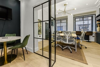 70-71 Wells St, Londres à louer Photo intérieure- Image 1 de 11