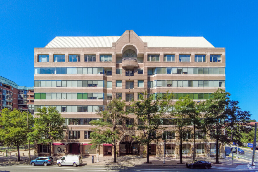 4001 N Fairfax Dr, Arlington, VA for lease - Building Photo - Image 2 of 7