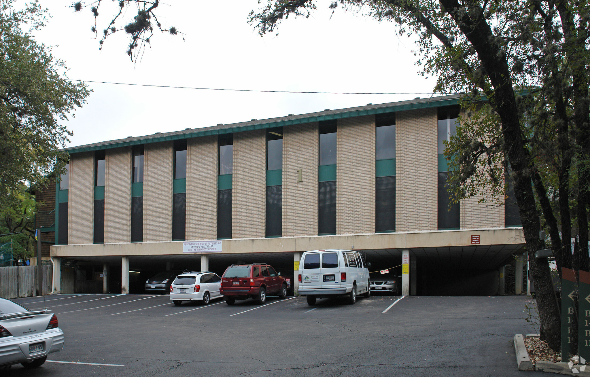 2525 Wallingwood Dr, Austin, TX à louer Photo du bâtiment- Image 1 de 14