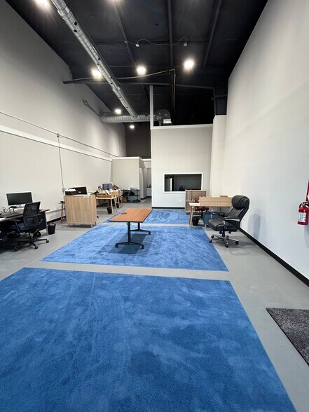 1500 S 169 Hwy, Smithville, MO à louer - Photo du bâtiment - Image 2 de 11