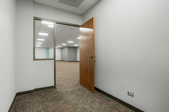 5601 S Broadway, Littleton, CO à louer Photo du bâtiment- Image 2 de 6