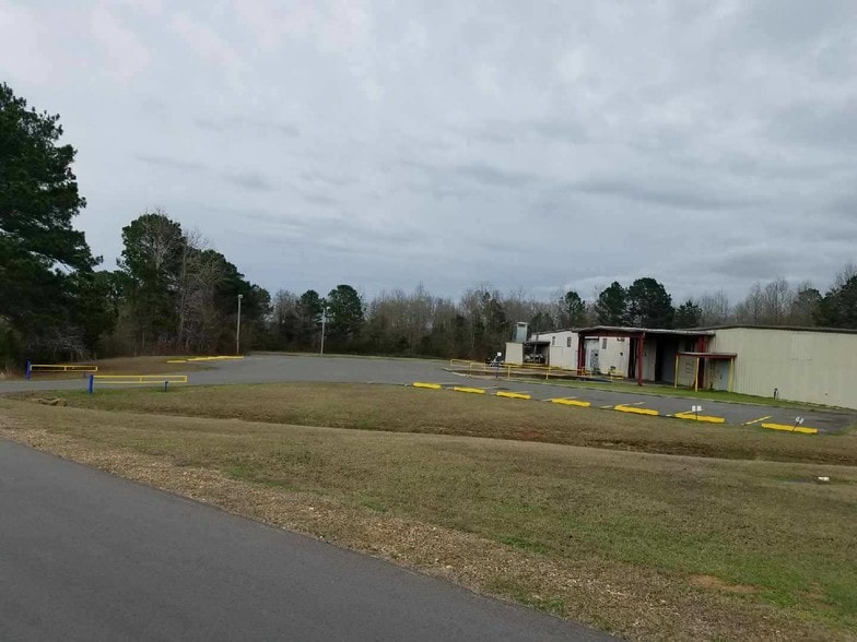 1830 N Pine St, Vivian, LA à louer - Autre - Image 3 de 17