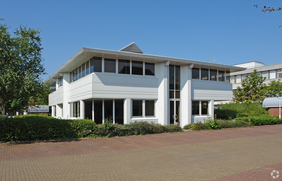 Ruscombe Ln, Reading à louer - Photo du bâtiment - Image 3 de 8