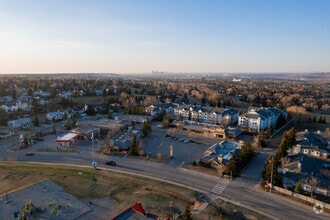 217 Hawksbrow Dr NW, Calgary, AB - Aerial map view - Image1