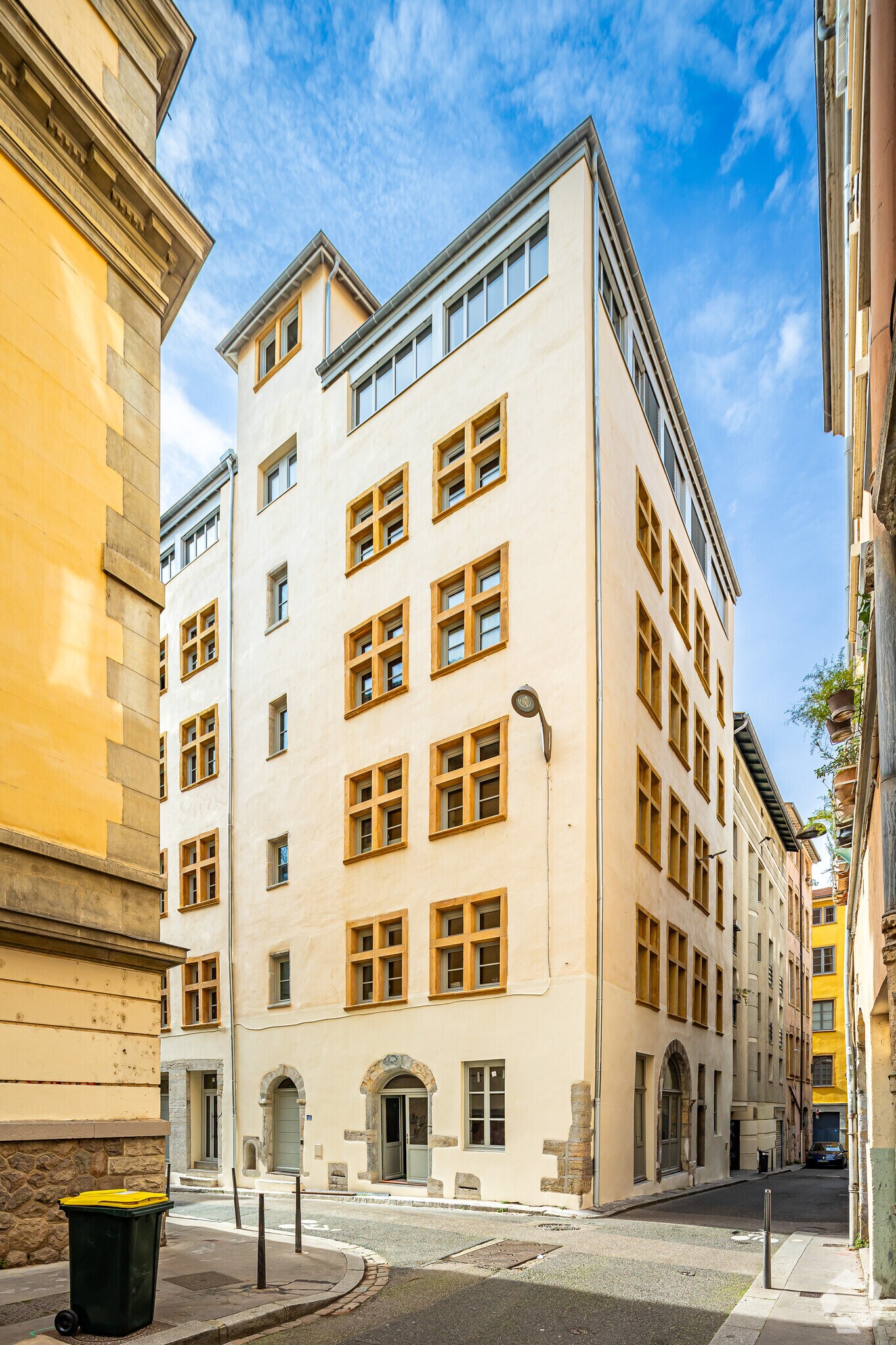 Commerce de détail dans Lyon à louer Photo principale- Image 1 de 2