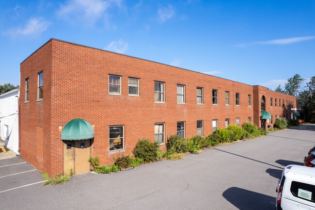 Plus de détails pour 600 S Poplar St, Hazleton, PA - Industriel à louer