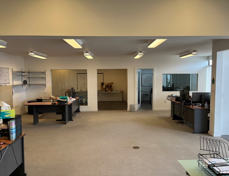 306-310 S Maple Ave, South San Francisco, CA à louer - Photo intérieure - Image 3 de 7