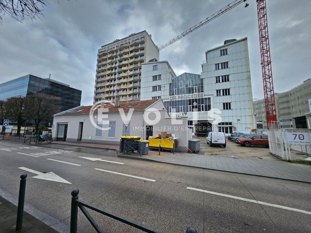 70 Rue Jean Bleuzen, Vanves à louer Photo du bâtiment- Image 1 de 52