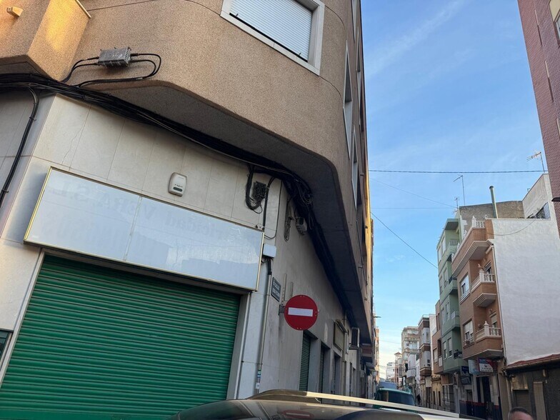 Commerce de détail dans Elda, Alicante à vendre - Photo du bâtiment - Image 2 de 23