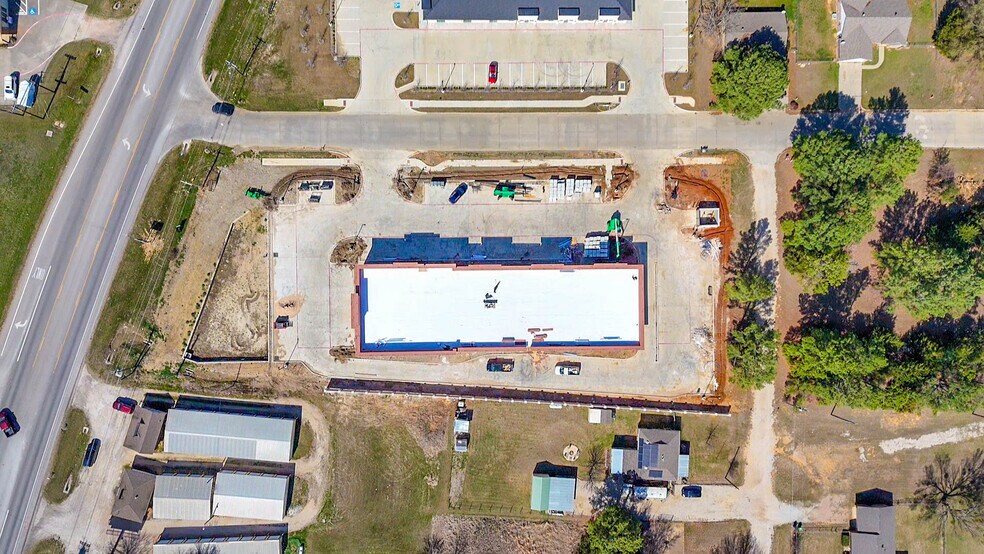 500 Pine Ridge Lane, Aubrey, TX à vendre - Photo du bâtiment - Image 2 de 5