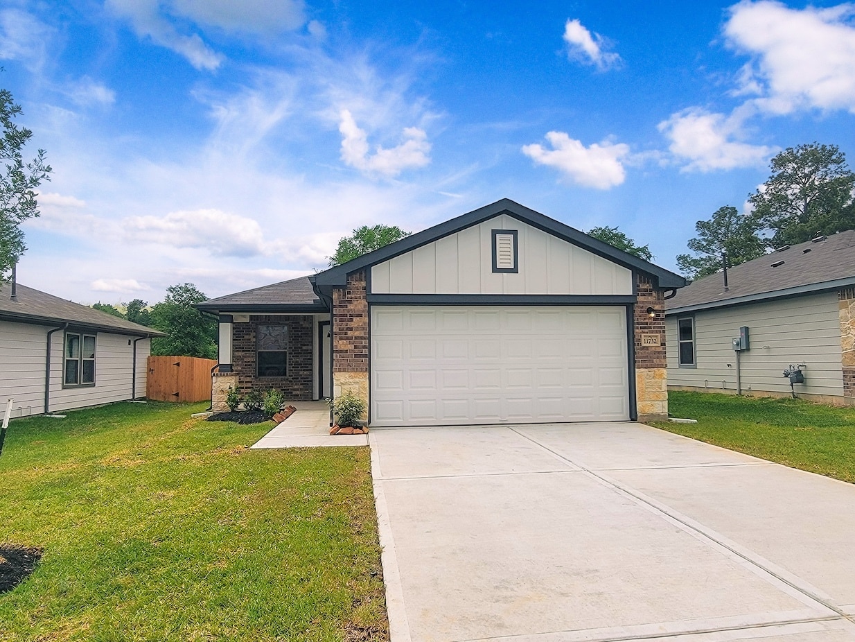 11732 Whirlaway Dr, Willis, TX for sale Primary Photo- Image 1 of 2