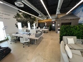 6742 NW 17th Ave, Fort Lauderdale, FL for lease Interior Photo- Image 2 of 11