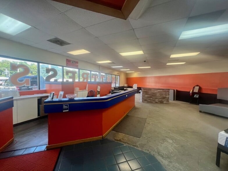 884 Pierce Ave, Macon-Bibb, GA à louer - Photo du bâtiment - Image 3 de 5