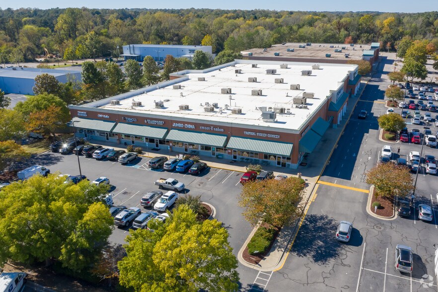 404 E Six Forks Rd, Raleigh, NC à louer - Aérien - Image 3 de 5