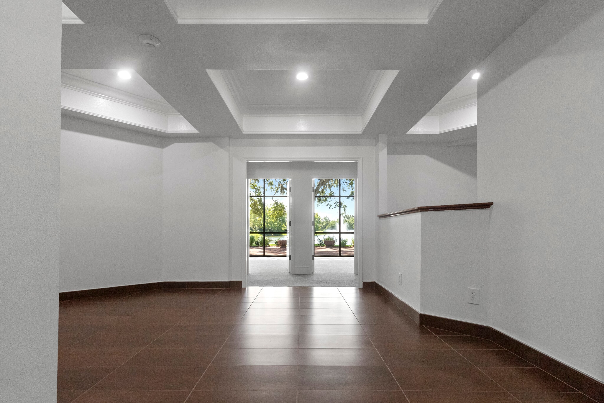 8709 Hunters Green Dr, Tampa, FL for lease Interior Photo- Image 1 of 19