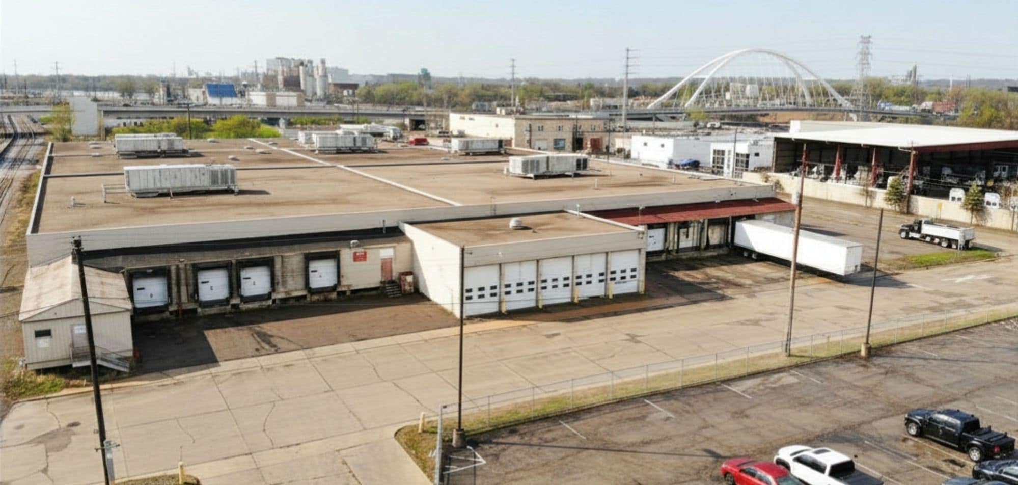 3003 Pacific St, Minneapolis, MN for lease Building Photo- Image 1 of 10