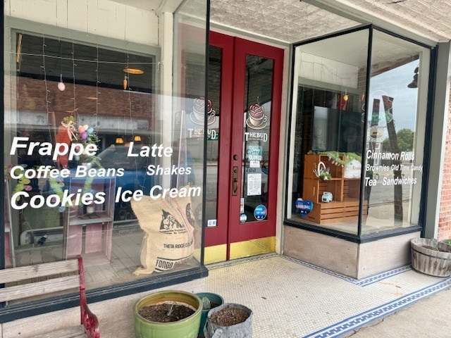 421 W Main St, Rosebud, TX for sale - Building Photo - Image 2 of 12