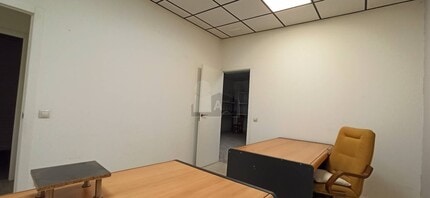 Retail in Madrid, Madrid for lease Interior Photo- Image 2 of 9