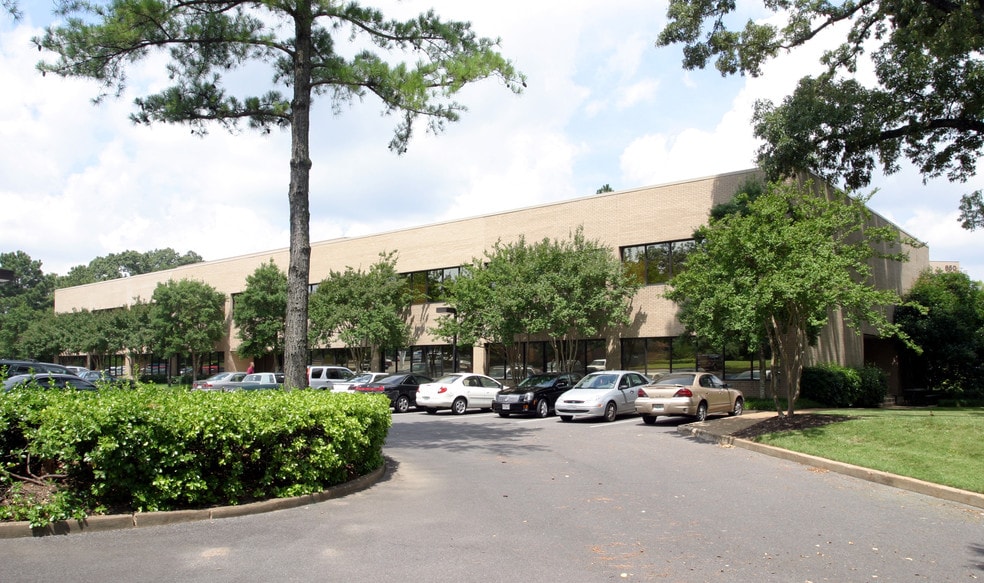 871 Ridgeway Loop Rd, Memphis, TN for lease - Building Photo - Image 2 of 3