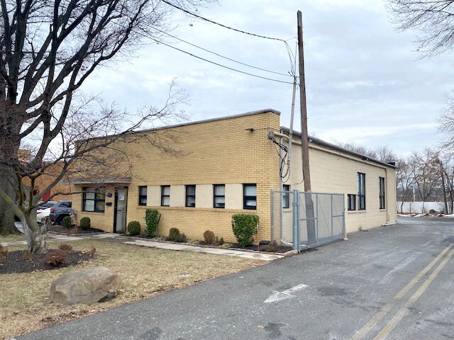 39 Commerce St, Springfield, NJ for sale - Primary Photo - Image 1 of 3