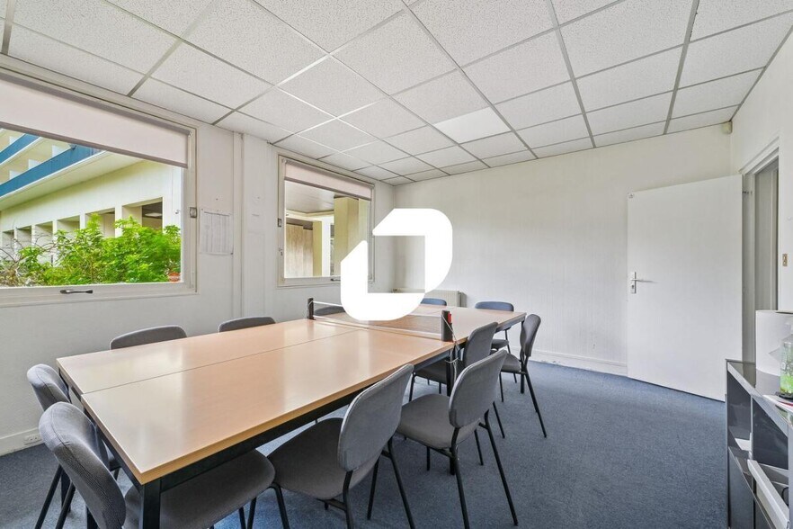 11 Rue Des Cordelières, Paris for lease - Interior Photo - Image 2 of 14
